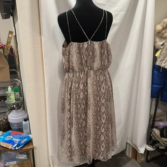 Banana Republic Snake Print Strappy Dress Size Medium Boho Grecian Flowy Sexy - Picture 3 of 6